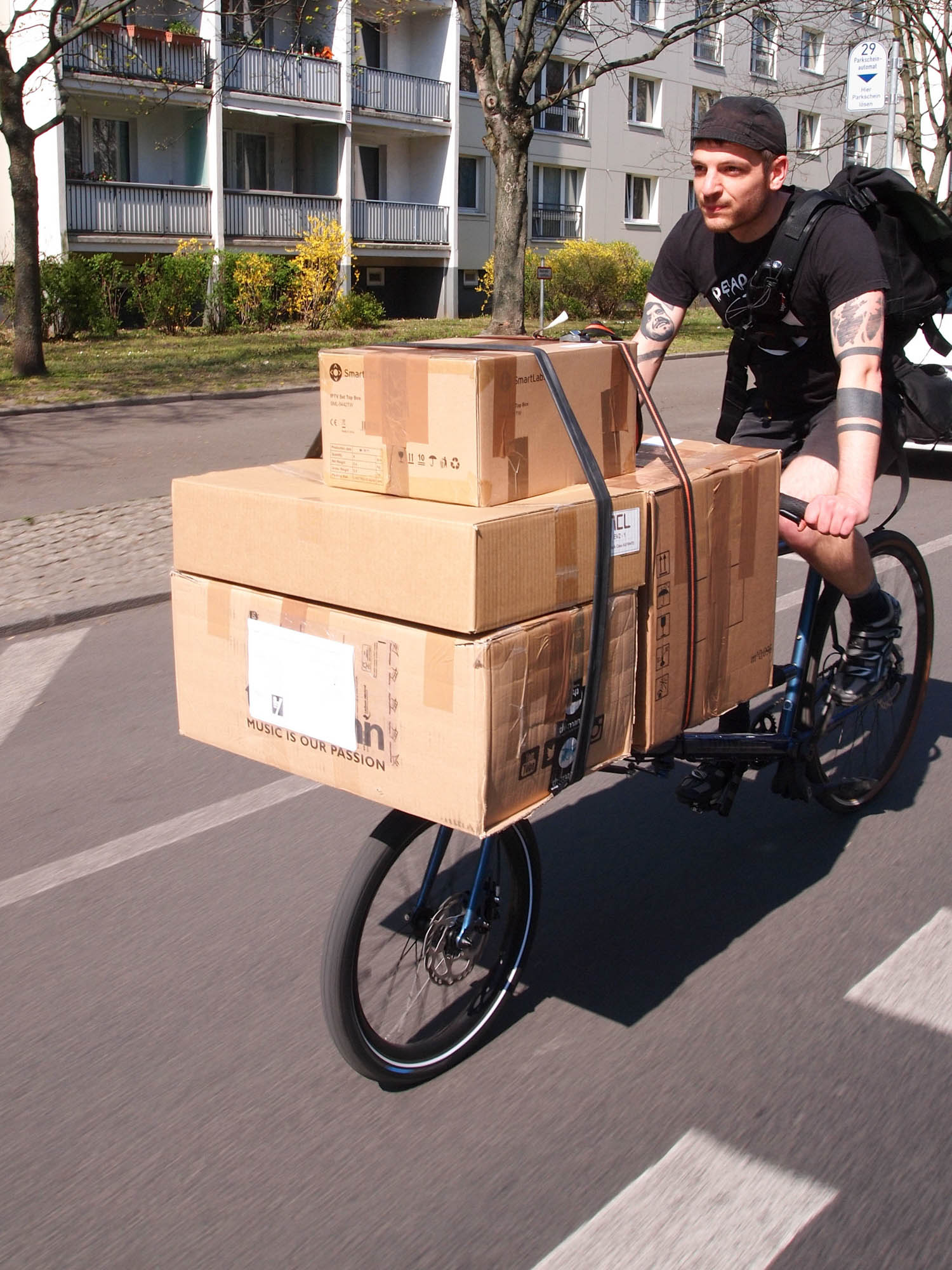 Fahrwerk trifft By-Expressen
