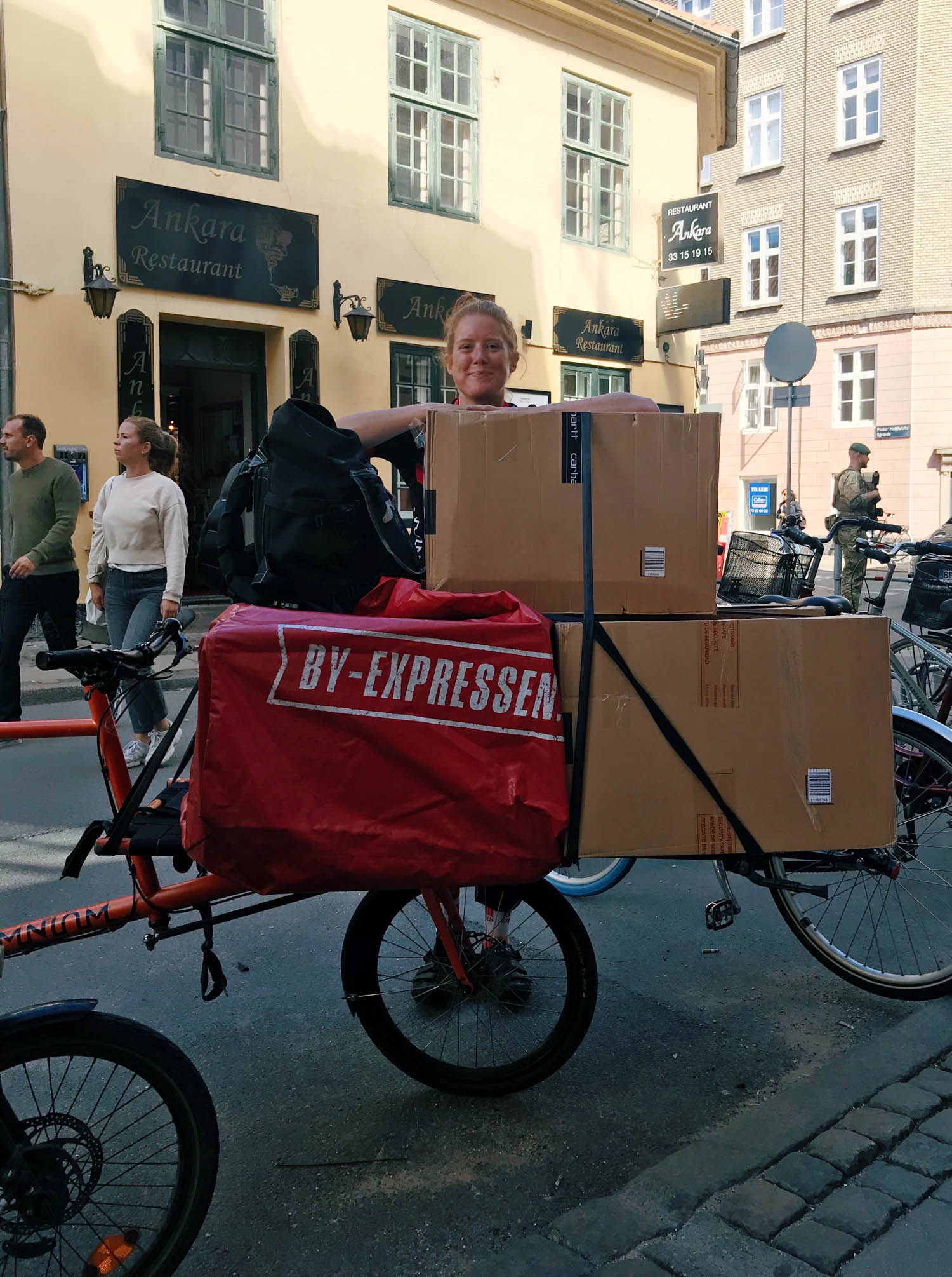 Fahrwerk trifft By-Expressen